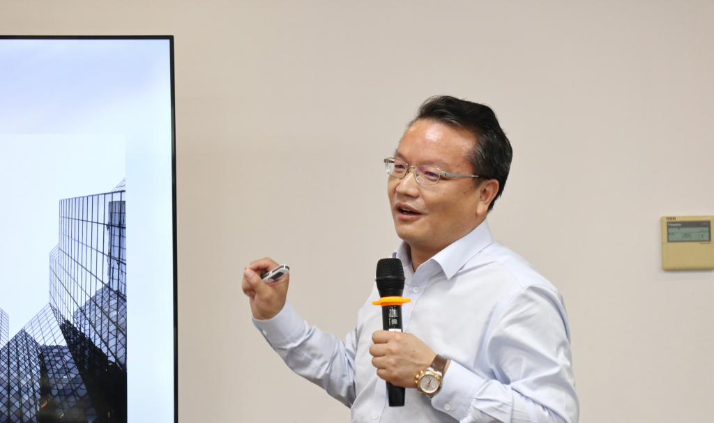 中價協(xié)、省造價站及協(xié)會、市造價站及協(xié)會領導一行蒞臨科信調研指導工作