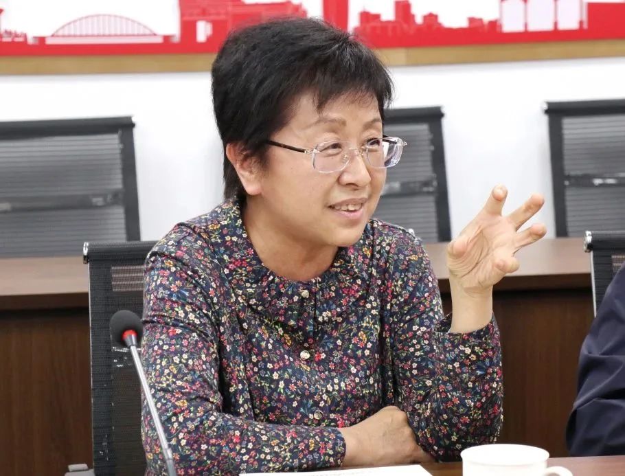 中價協(xié)、省造價站及協(xié)會、市造價站及協(xié)會領導一行蒞臨科信調研指導工作