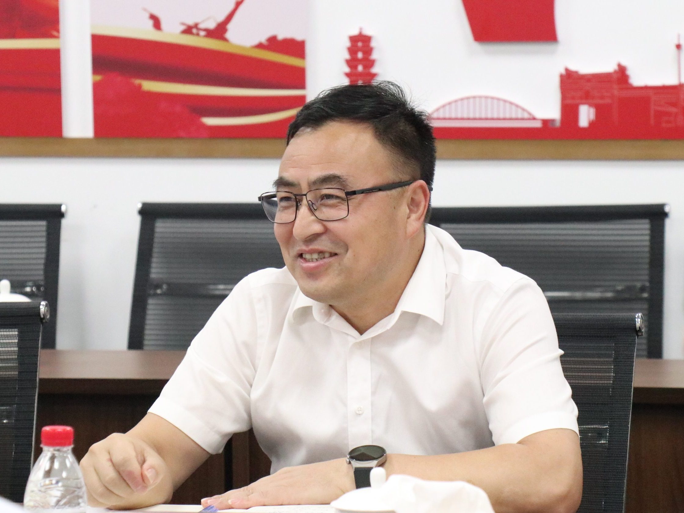寧波高新區(qū)管委會(huì)主任、黨工委副書(shū)記徐云一行蒞臨科信調(diào)研指導(dǎo)